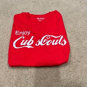 Enjoy cub scouts red Adult small shirt